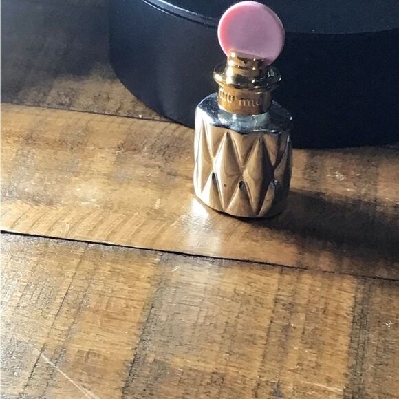 Miu Miu Mini 0.25 oz perfume - Picture 5 of 5